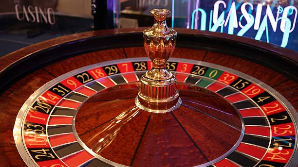 ecaslot sportsbook and live-dealer offerings